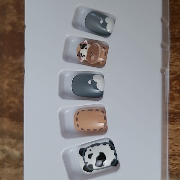 2/$16 3D Cow Press on Nails - Picture 1 of 16